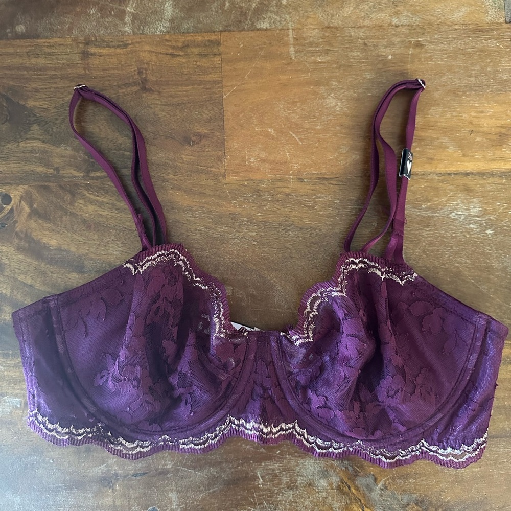 Victorias Secret Dream Angels push-up without padding bra 34D NWT purple lace